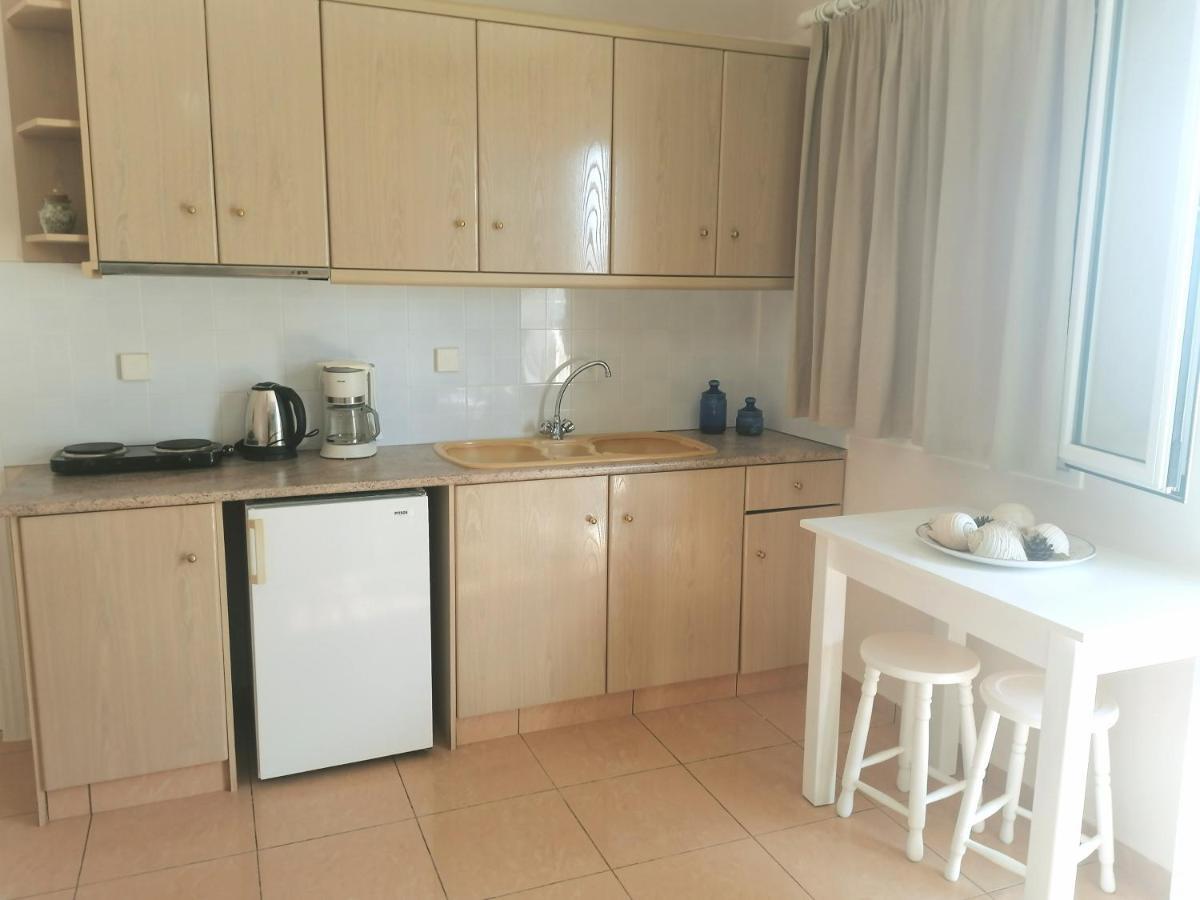 Seirines Apartments อาจิออส ไอออนนิส ภายนอก รูปภาพ