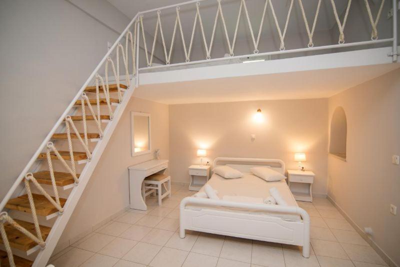 Seirines Apartments อาจิออส ไอออนนิส ภายนอก รูปภาพ
